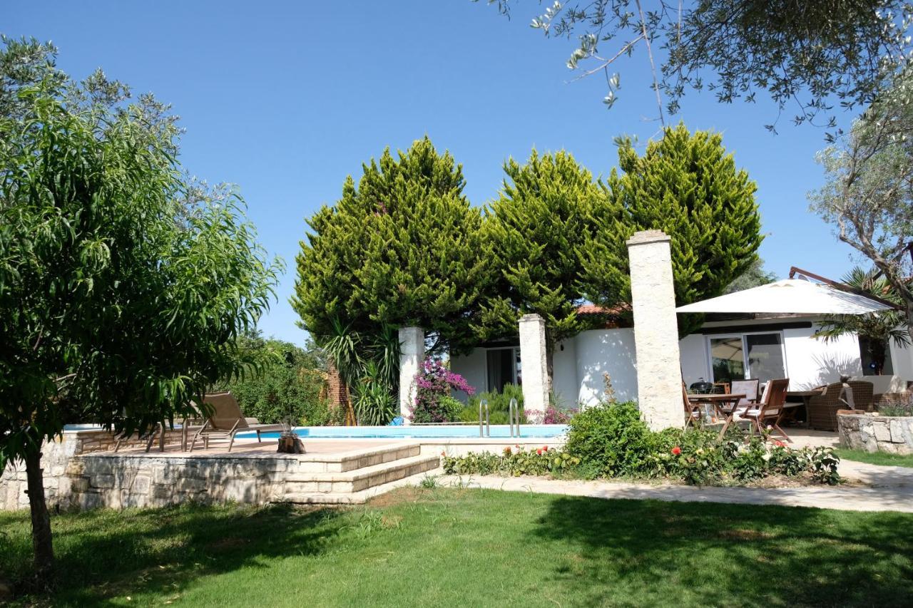 Bir Dem Urla Hotel Exterior photo