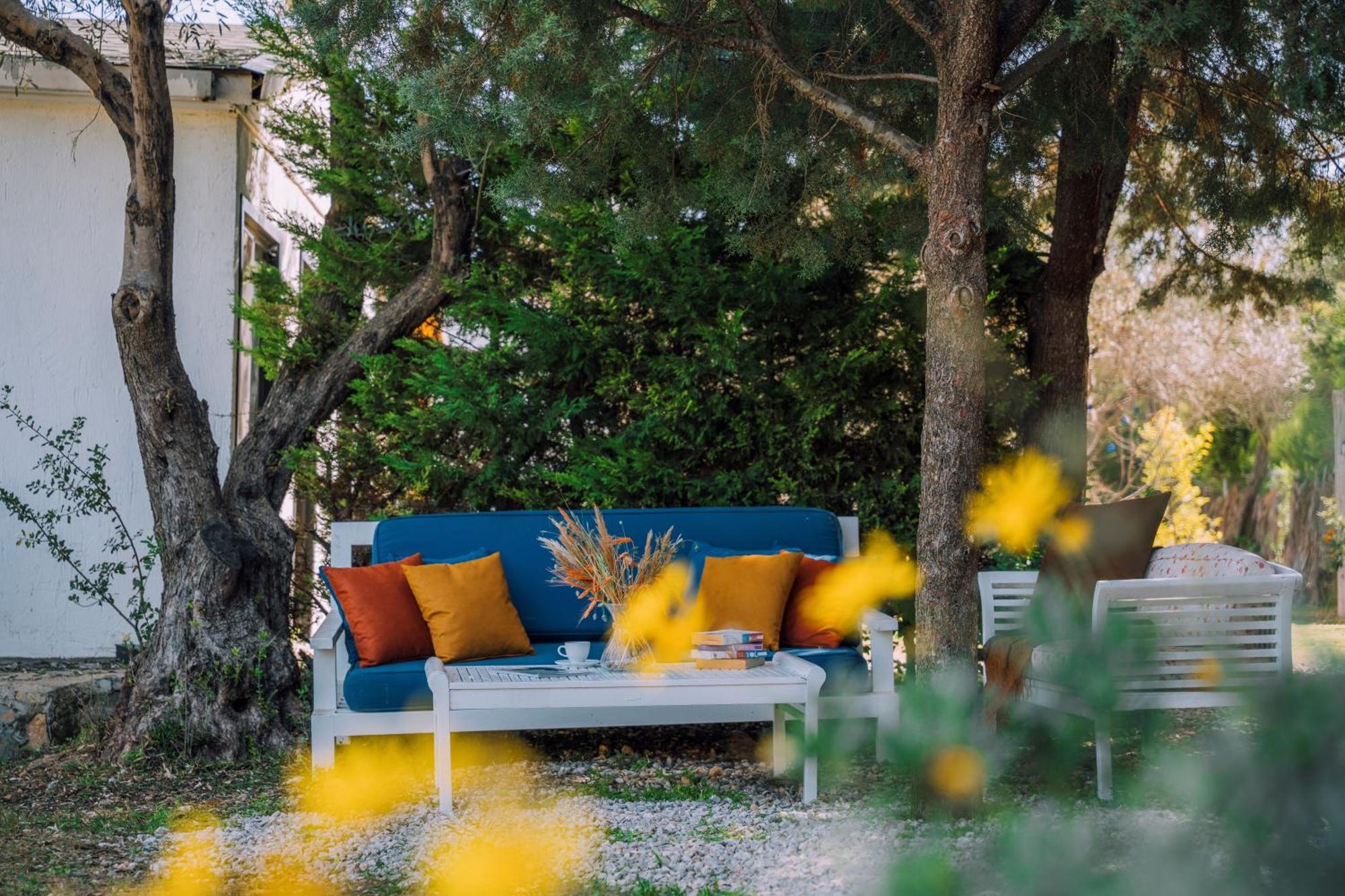 Bir Dem Urla Hotel Exterior photo