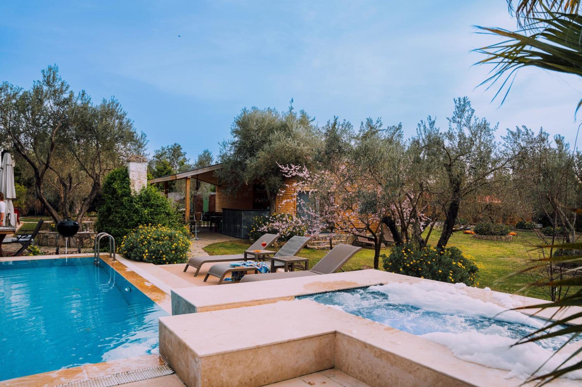 Bir Dem Urla Hotel Exterior photo