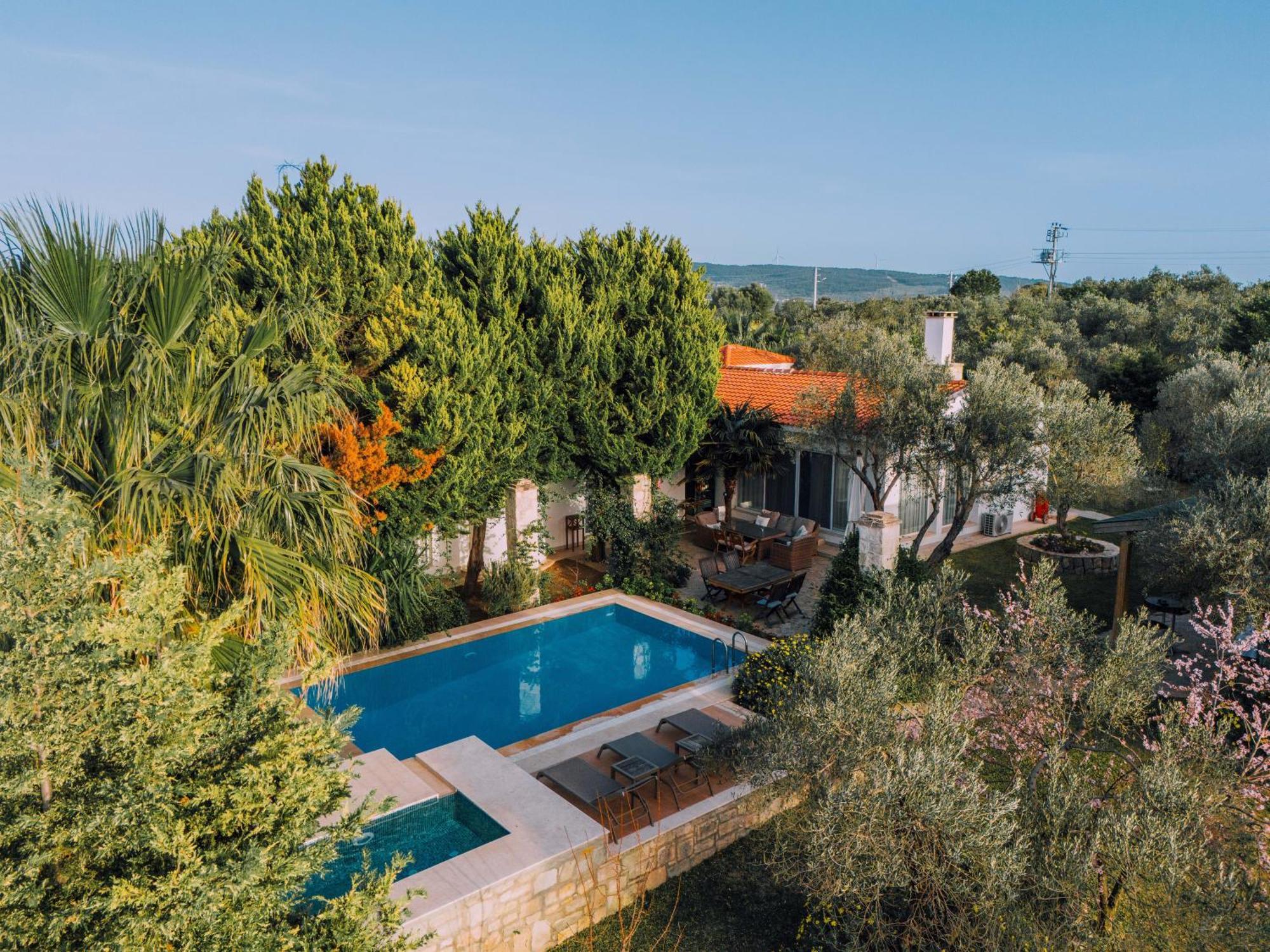 Bir Dem Urla Hotel Exterior photo
